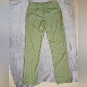 Swiss Tech Men's Olive Chinos